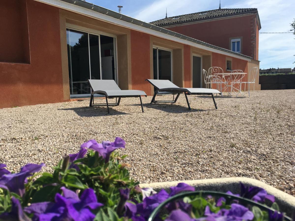 Hotel Domaine Des Jardins De La Saone Tournus Habitación foto